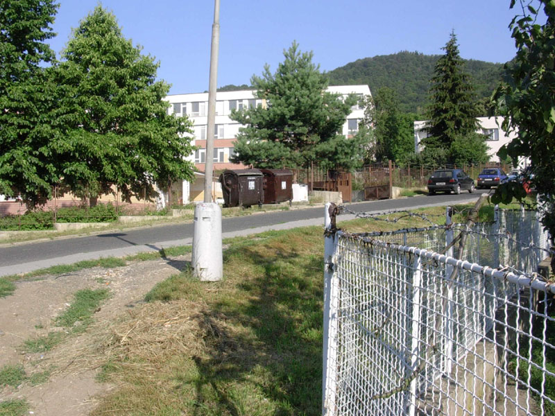 Do mojžířské pobočky se nyní dostanete z ulice Hlavní, když se dáte do kopce směrem ke škole