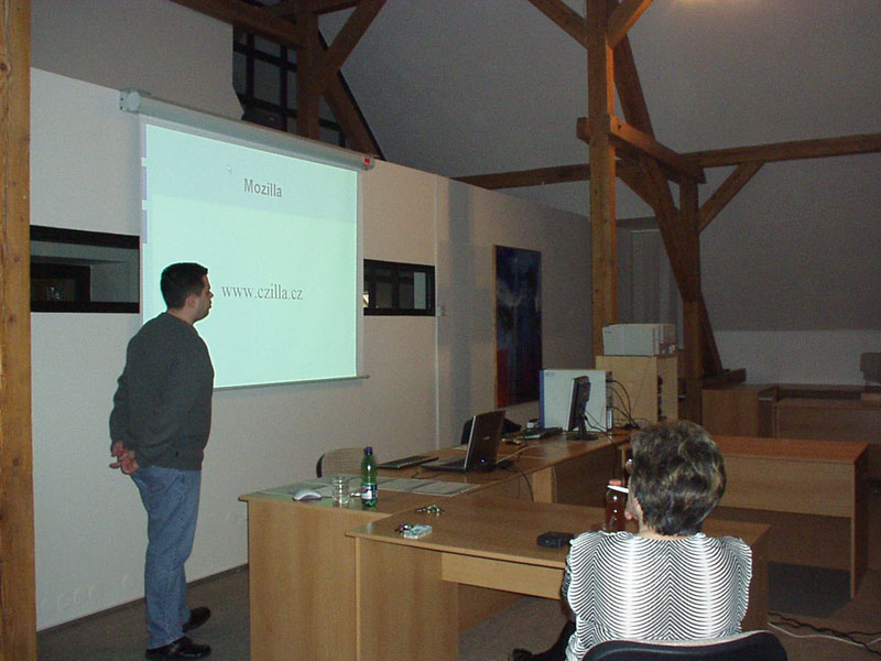Marek Semančík přednášel 23.3.2005 o práci s prohlížečem Mozillou