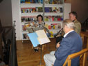 Oslavy 60 let knihovny zahájilo Trio knihovny (Jindřich Novák, Petr Antoš a Darina Svobodová) Jezdeckým pochodem od Josefa Fuchse