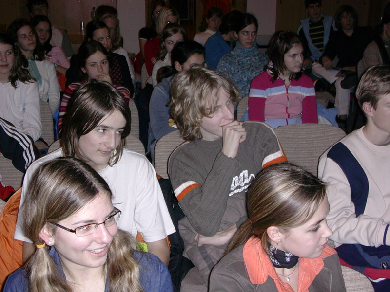 Sál během křtu sborníku Tady jsme doma zaplnili 31. ledna studenti ústeckých gymnázií