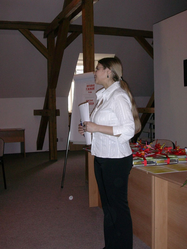 Vyhodnocení Psaníčka 2006 konané 27. května zahájila A. Žáková