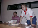 Ivo Harák (vpravo) na semináři Severočeská literární scéna dříve a dnes, konaném 7.12.2006, představil děčínského autora Radka Fridricha