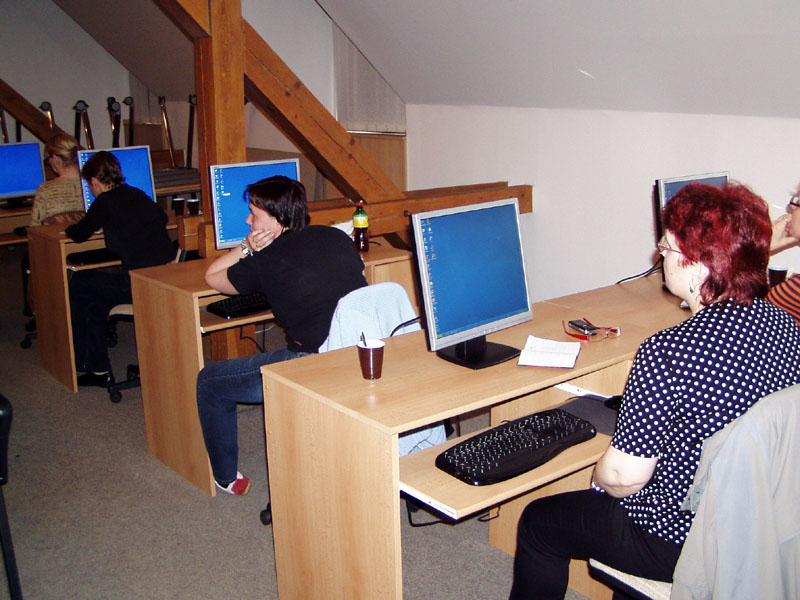 25. dubna opět začala školení pro knihovníky z dovedností v ICT