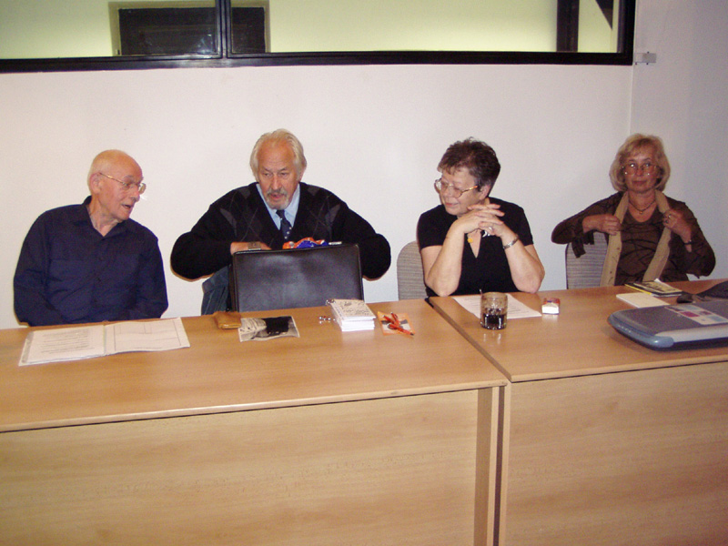 V. Muška obklopen A. Hermanem, I. Opravilovou a V. Bartoškovou